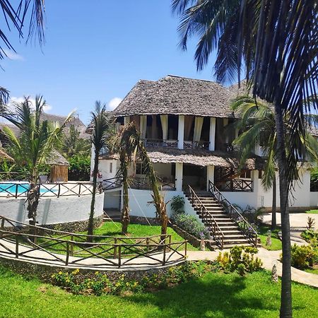 مبيت وإفطار Kimya House, واتامو المظهر الخارجي الصورة